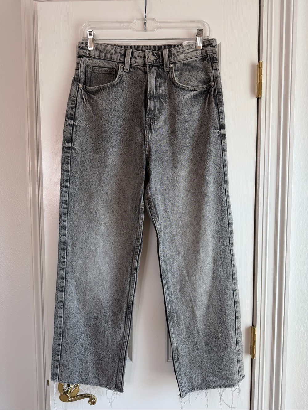 Men's Gray Washed Straight-Leg Jeans